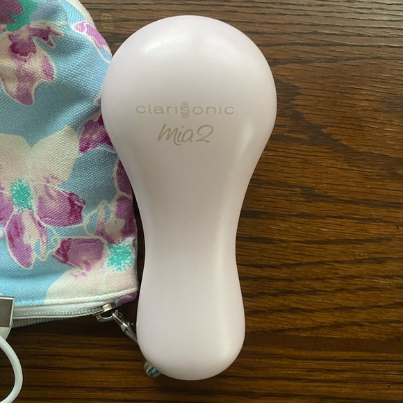 Clarisonic Mia 2 with new Deep Cleansing Head - Picture 4 of 4